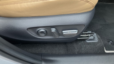 Toyota RAV4 2.5 VVT-i Hybrid Excel 5dr CVT 2WD Hybrid Estate